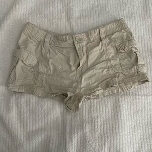 These are a size Small pair of tan/cream cargo shorts from Urban Outfitters.